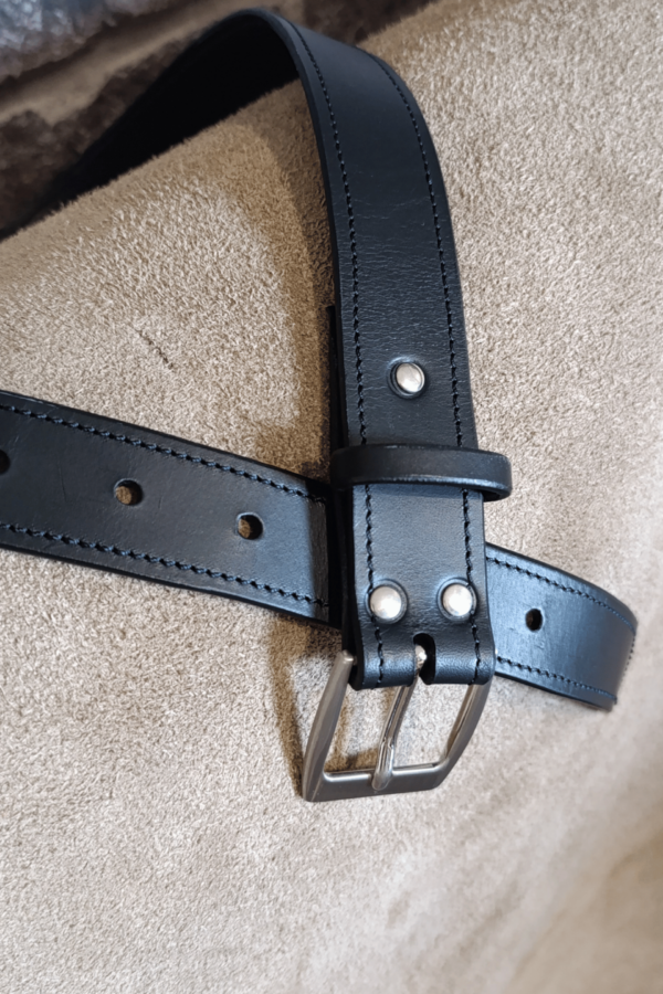 Ceinture en cuir sur-mesure – L'accessoire intemporel et durable – Image 2
