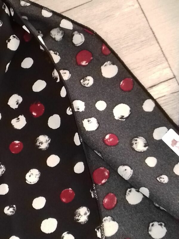 Foulard femme noir imprimé points blancs et rouges – Image 3