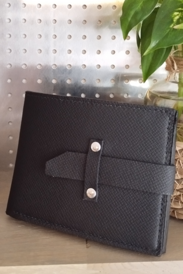 Portefeuille homme compact en cuir noir – avec porte-monnaie et fermeture bride