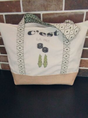 Le grand sac cabas fun pour le marché