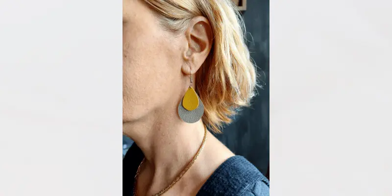 Boucles d'oreilles gouttes jaune&orange en cuir upcyclé
