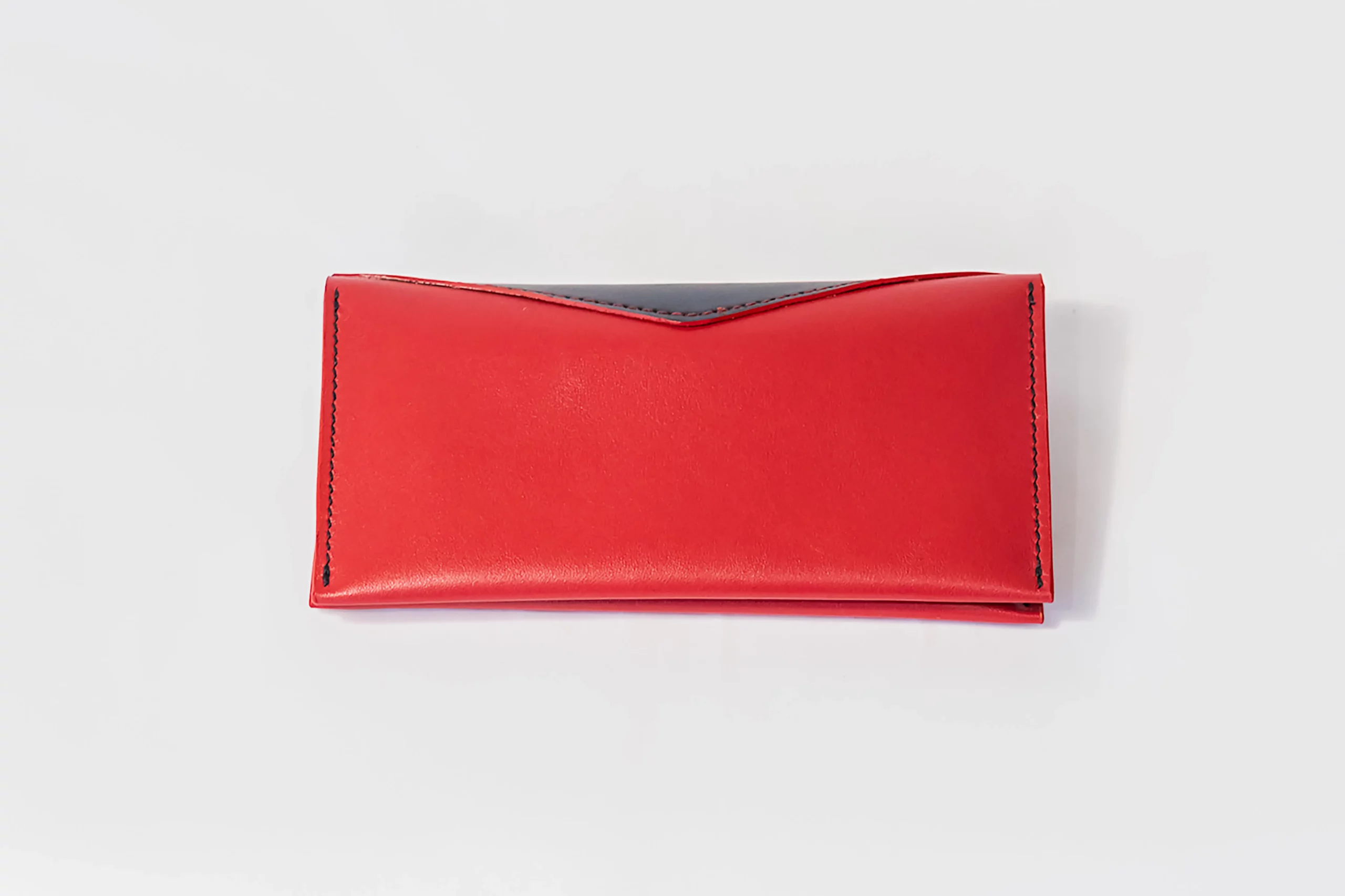 Porte-chéquier rouge et noir- Pau de Cuir-Pau-Maroquinerie artisanale