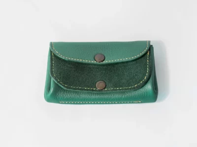 Porte-monnaie Le p'tit sucré vert sapin, bi texture-Pau de Cuir-Pau-Maroquinerie artisanale