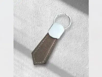 Porte-clés en cuir upcyclé tabac -Pau de Cuir-Pau-Maroquinerie artisanale