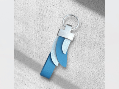 Porte-clés Plume en cuir upcyclé bleu