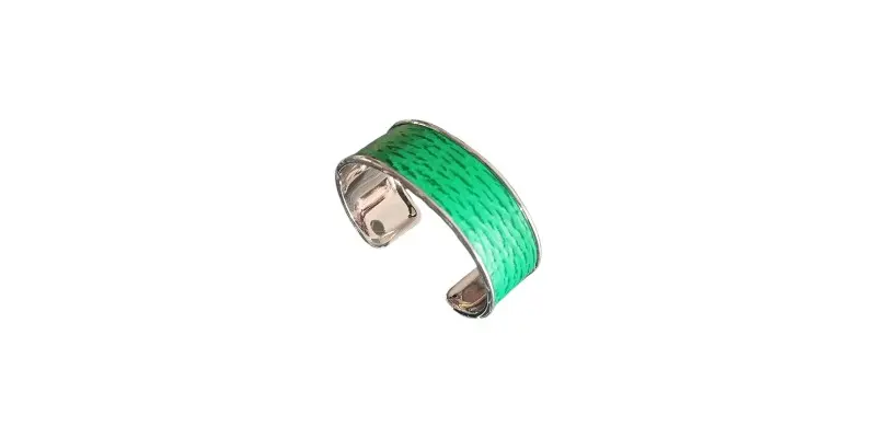 Manchette large acier et cuir de requin vert -Pau de Cuir-Pau-Maroquinerie artisanale
